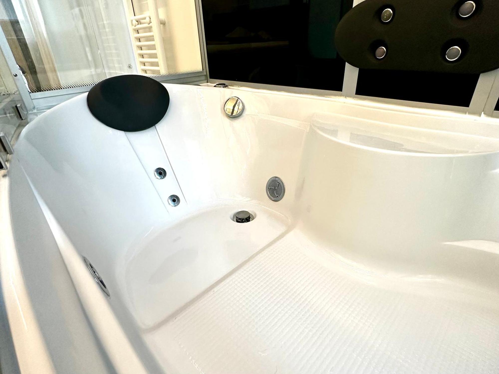 Beefree Whirlpoolsuite34-Free Parking & Fast Internet Passau Kültér fotó