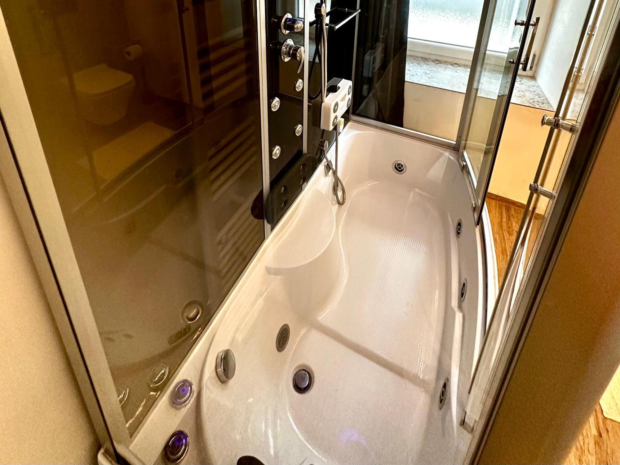 Beefree Whirlpoolsuite34-Free Parking & Fast Internet Passau Kültér fotó